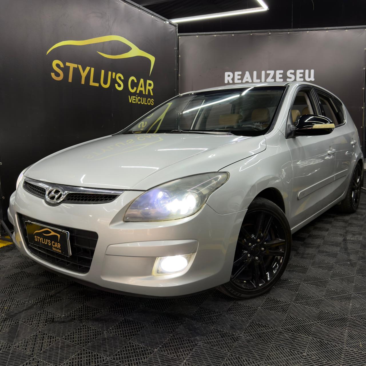 HYUNDAI I30 2.0 16V 145cv 5p Aut. 2.0 16V 145cv 5p