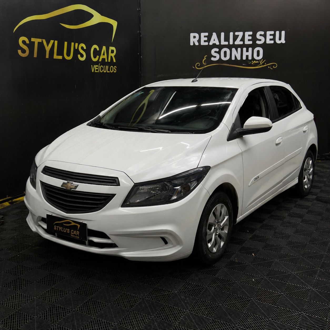 CHEVROLET Onix Hatch Joy 1.0 8V Flex 5p Mec