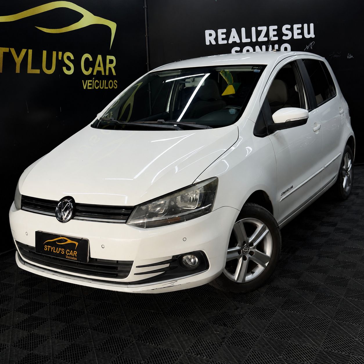 VOLKSWAGEN Fox Comfortline 1.6 Flex 8V 5p Comfortline 1.6 Flex 8V 5p
