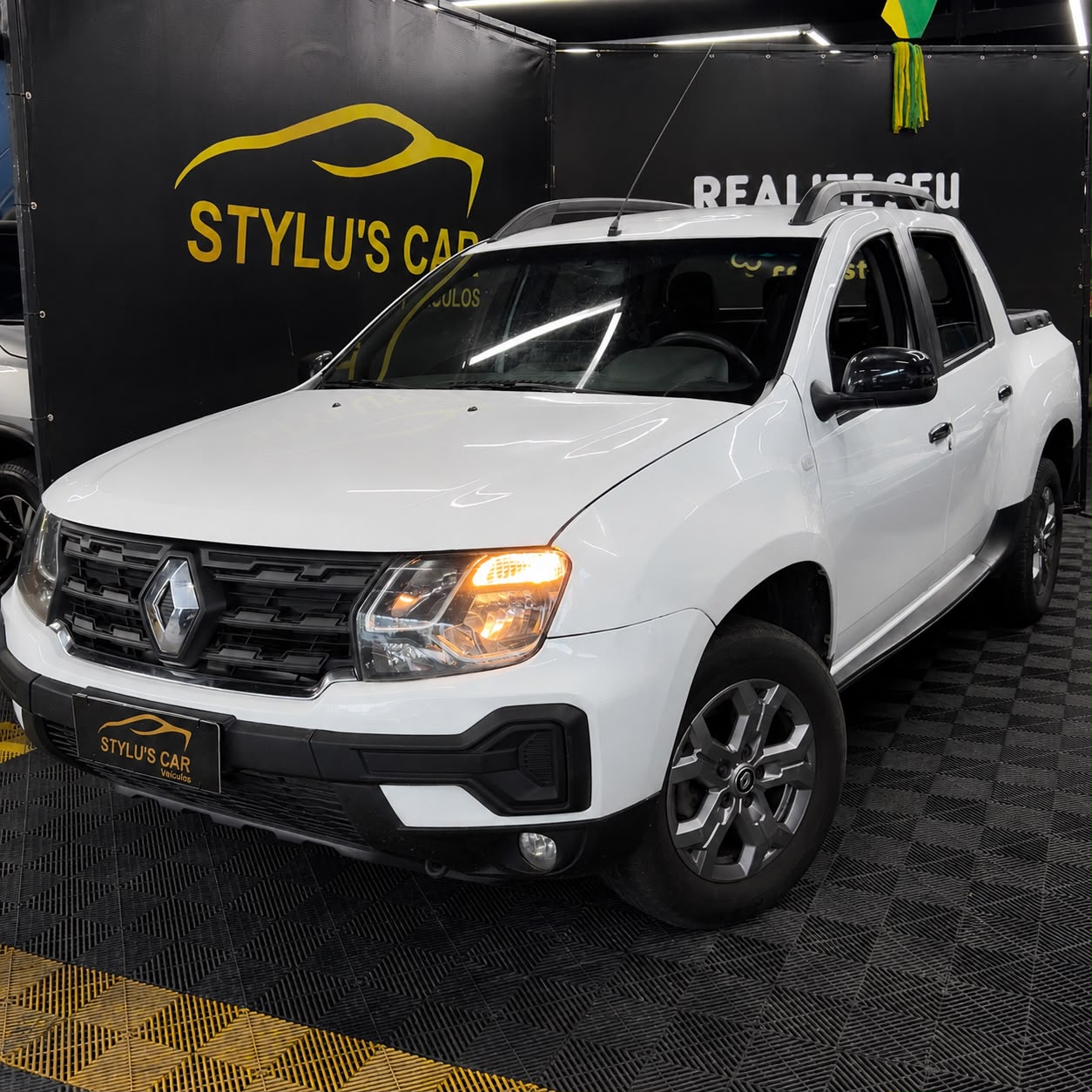 Renault OROCH Intense 1.6 Flex 16V